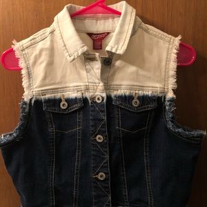 Arizona Jean Co Dip Dye Denim Vest
